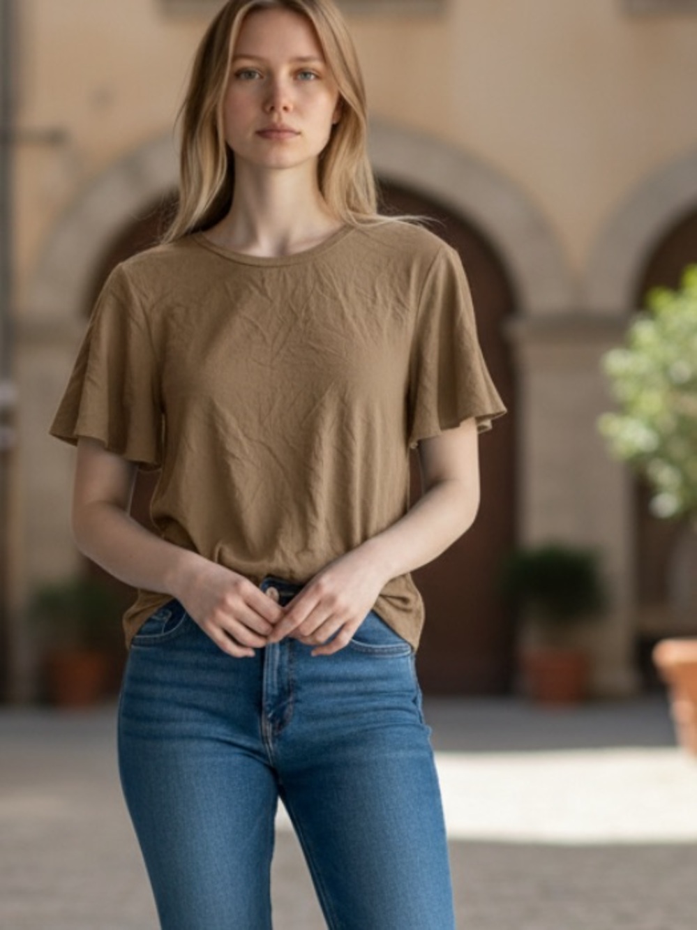 HERING Flutter Sleeve Brown Top